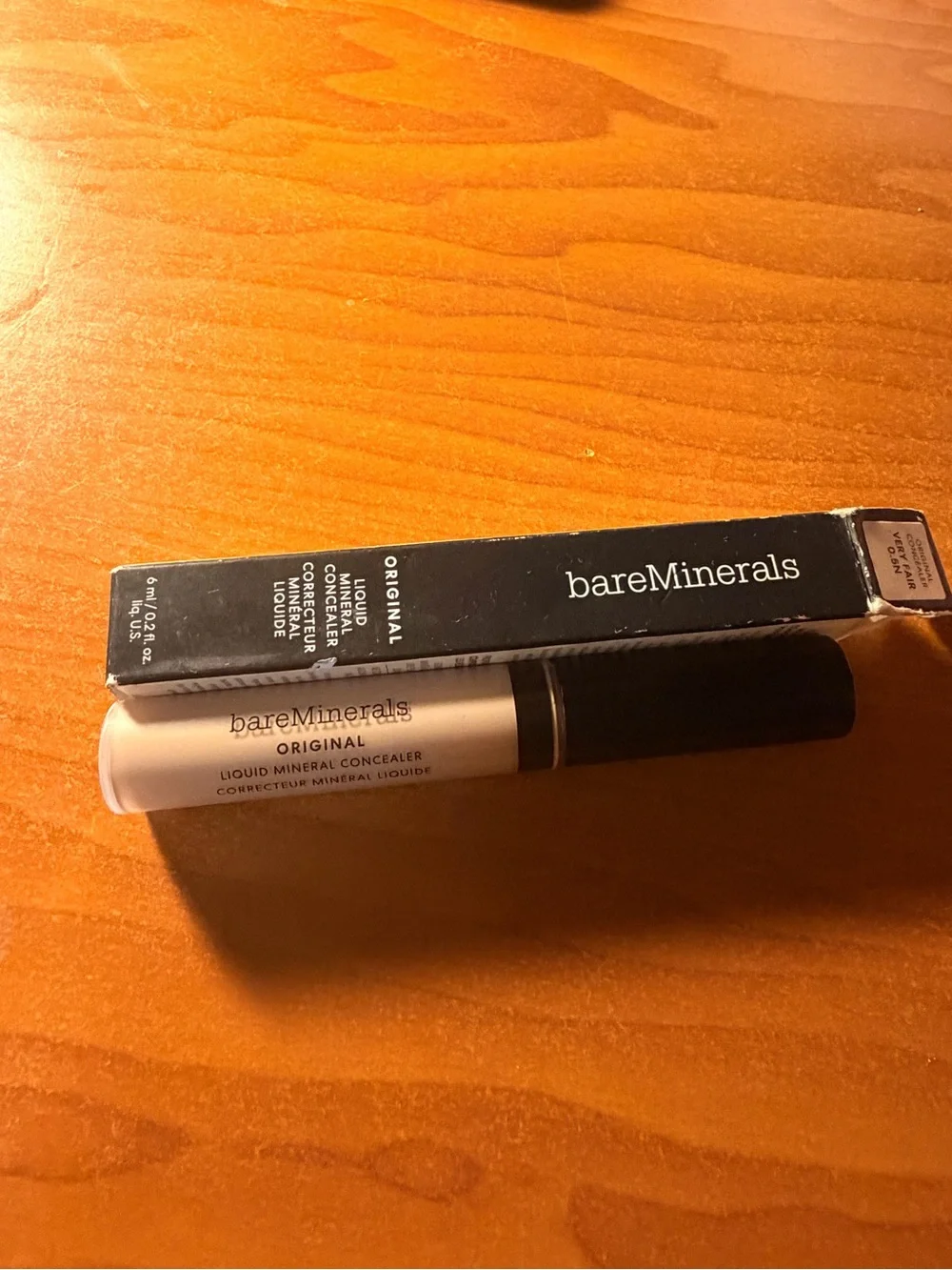 bareMinerals Original Liquid Mineral Concealer - Cream, Black